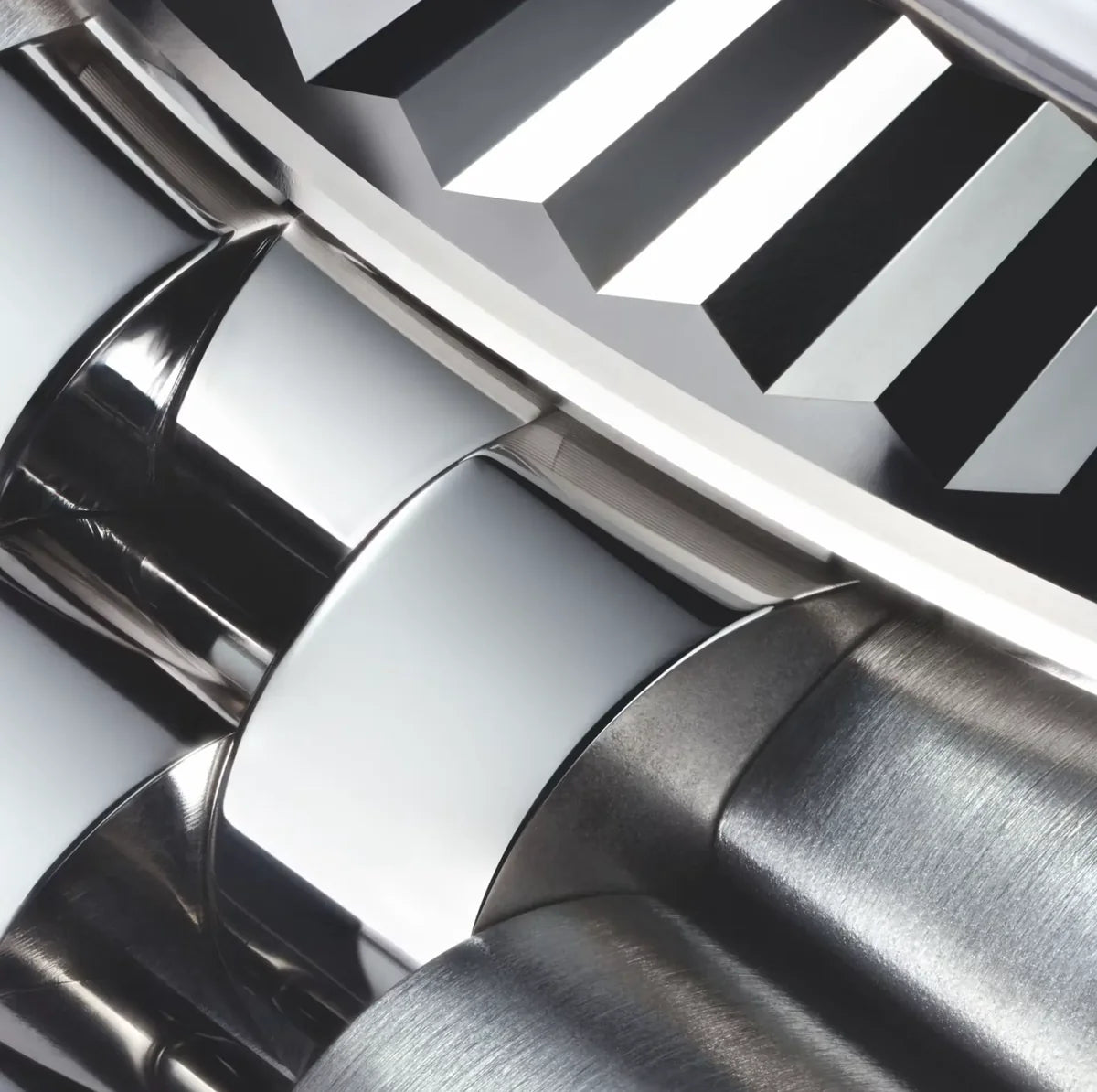 Seiko Mod Datejust — Bracelet jubilé en acier inoxydable poli, gros plan sur les maillons